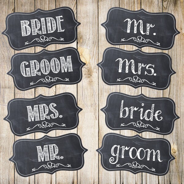 Mr & Mrs Wedding Sign DIY / Bride Groom Wedding Sign / Chalkboard Style /Engagement Photo Prop Engagement Party Decoration - FILE to PRINT