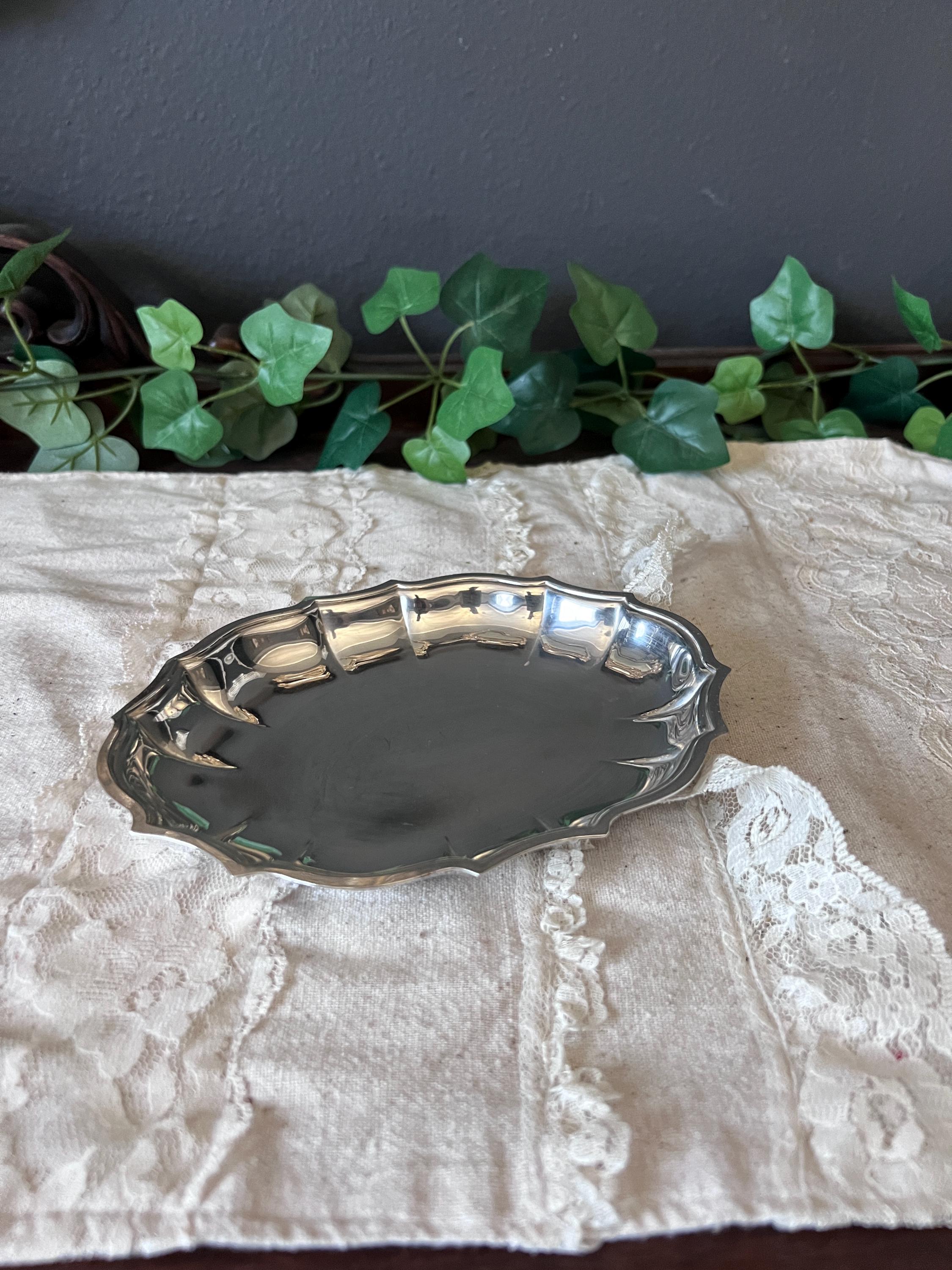 【LEONARD】 チッペンデールのギャラリートレー /ドリンクトレー LEONARD】 チッペンデールのギャラリートレー /ドリンクトレー