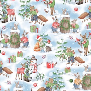 Puede incluir: Un patrón navideño caprichoso con animales del bosque como ardillas, ciervos y conejos, vestidos con atuendos festivos. Muñecos de nieve, regalos envueltos y árboles de hoja perenne están dispersos sobre un fondo azul claro, creando una escena navideña alegre.