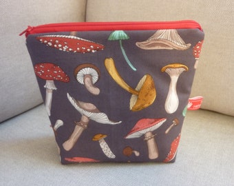 Cosmetic bag MUSHROOMS Forest and nature fly agarics