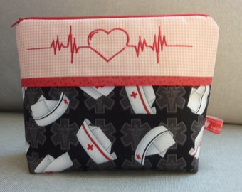 Trousse primo soccorso linea ECG con cuore HERO infermiera