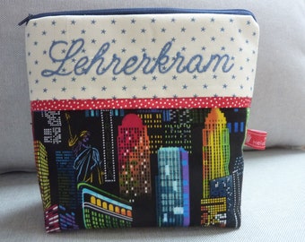 NEW YORK Lehrerkram Skyline Kosmetiktasche gestickter Text