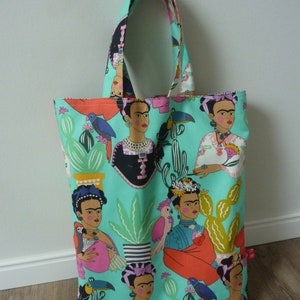 Reversible bag BOHO Folklore shopping bag Fira con las plumas Alexander Henry fabric bag reversible
