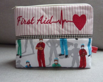 Kosmetiktasche, First Aid, Calling all Nurses, Hebamme, Krankenschwester und Ärzte, Erste Hilfe