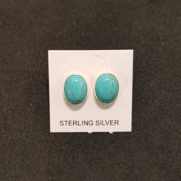 Kingman turquoise Oval stud earrings - sterling silver