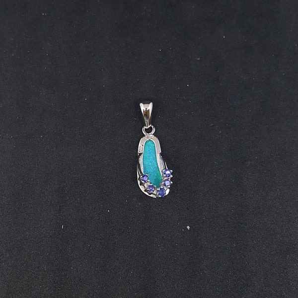 Pendentif hawaïen en argent sterling De Bébé Flip Flop Blue Opal Tananite