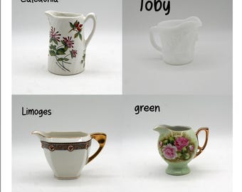 Vintage melkkannetjes en kleine kan | Limoges Frankrijk, Fire-King Toby mok, Staffordshire Caledonia, bloemrijke cottagecore keramische keukendecoratie