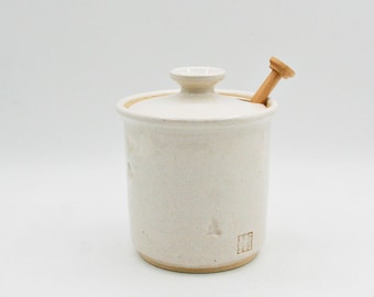 Vintage Robin Studio Pottery Honey Jar Bee Design, Cream Ceramic Honey Pot with Dipper, Signed Artisan Pottery, Cottagecore Kitchen Decor