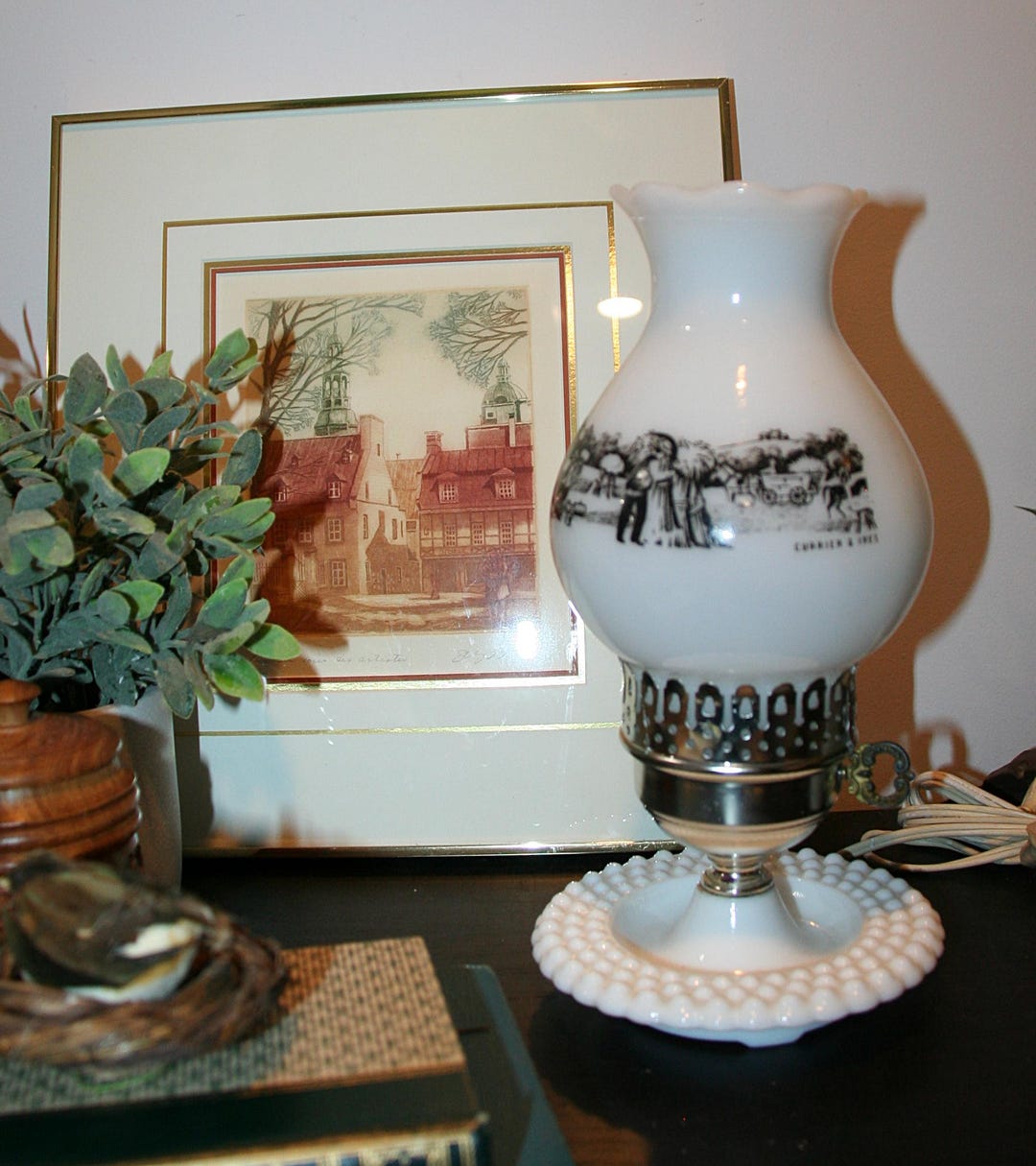 Currier And Ives Lampnull
