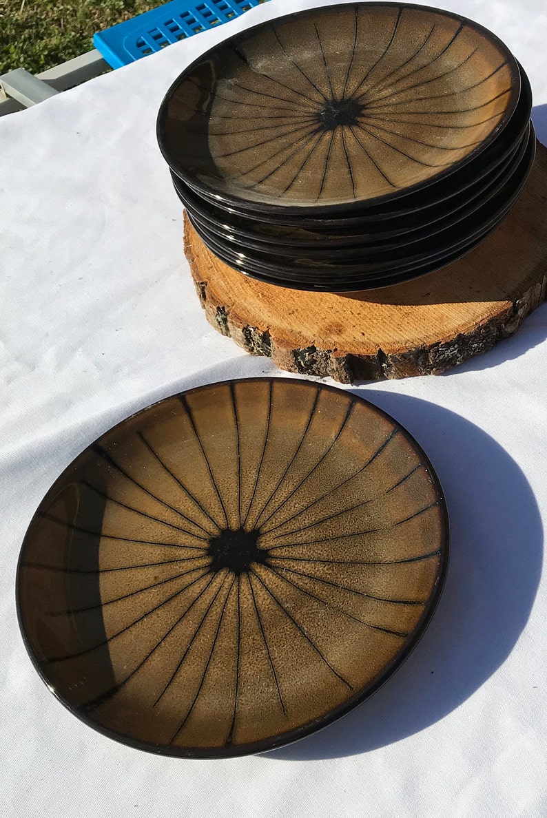 Mikasa Stoneware Fairfax Lunch Plates Microwaveable and Dishwasher Safe