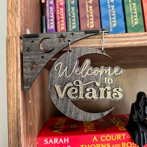 Soporte de esquina para estantería Velaris: decoración de esquina de madera inspirada en ACOTAR, decoración de biblioteca, decoración de libros, librería