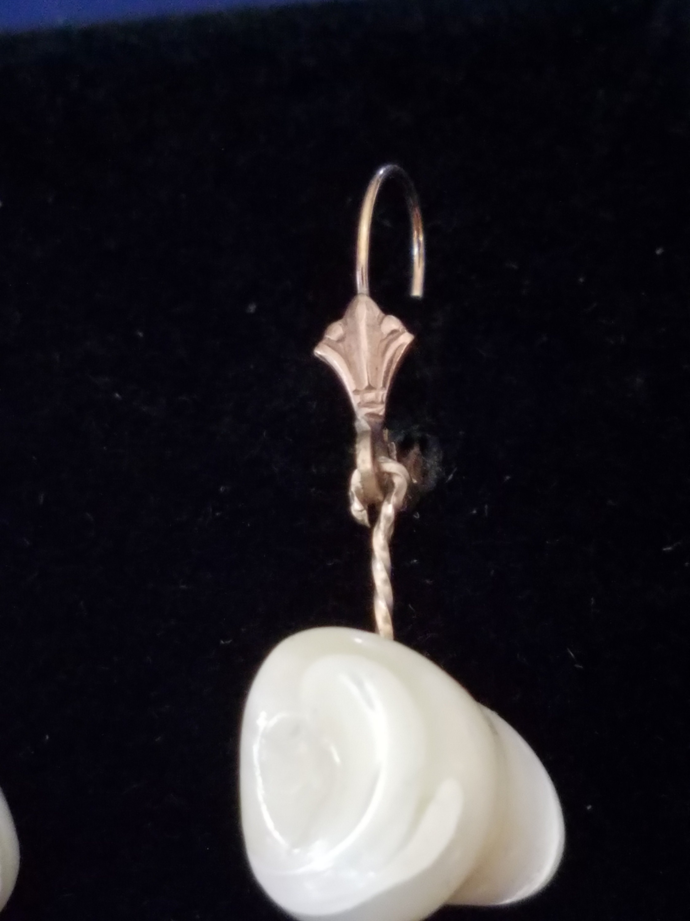 rose gold shell earrings