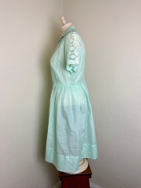 Vintage 1950s Darling Sheer Mint Green Lace Glori… - image 3