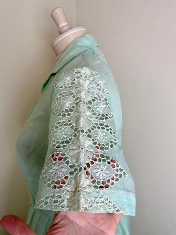 Vintage 1950s Darling Sheer Mint Green Lace Glori… - image 6