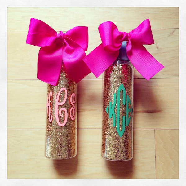 Personalized 18oz Loop Water Bottle {Gold Glitter}