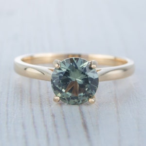 1.5ct Natural Green Sapphire Solid gold cathedral setting solitaire ring available in 9K, 14K, 18K Rose, yellow,white gold