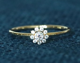 Real HPHT Lab diamond or Moissanite engagement ring in solid gold or platinum