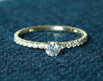 Real HPHT Lab diamond or Moissanite engagement ring in solid gold or platinum