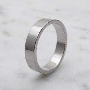 Aliança de casamento de titânio de 5 mm, plana/quadrada, com faixa lisa - disponível em acabamentos polido e escovado