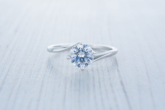 Solitario diamante sintetico outlet
