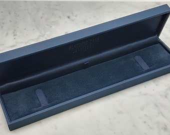Luxus Armband aus Kunstleder Box in navy blau