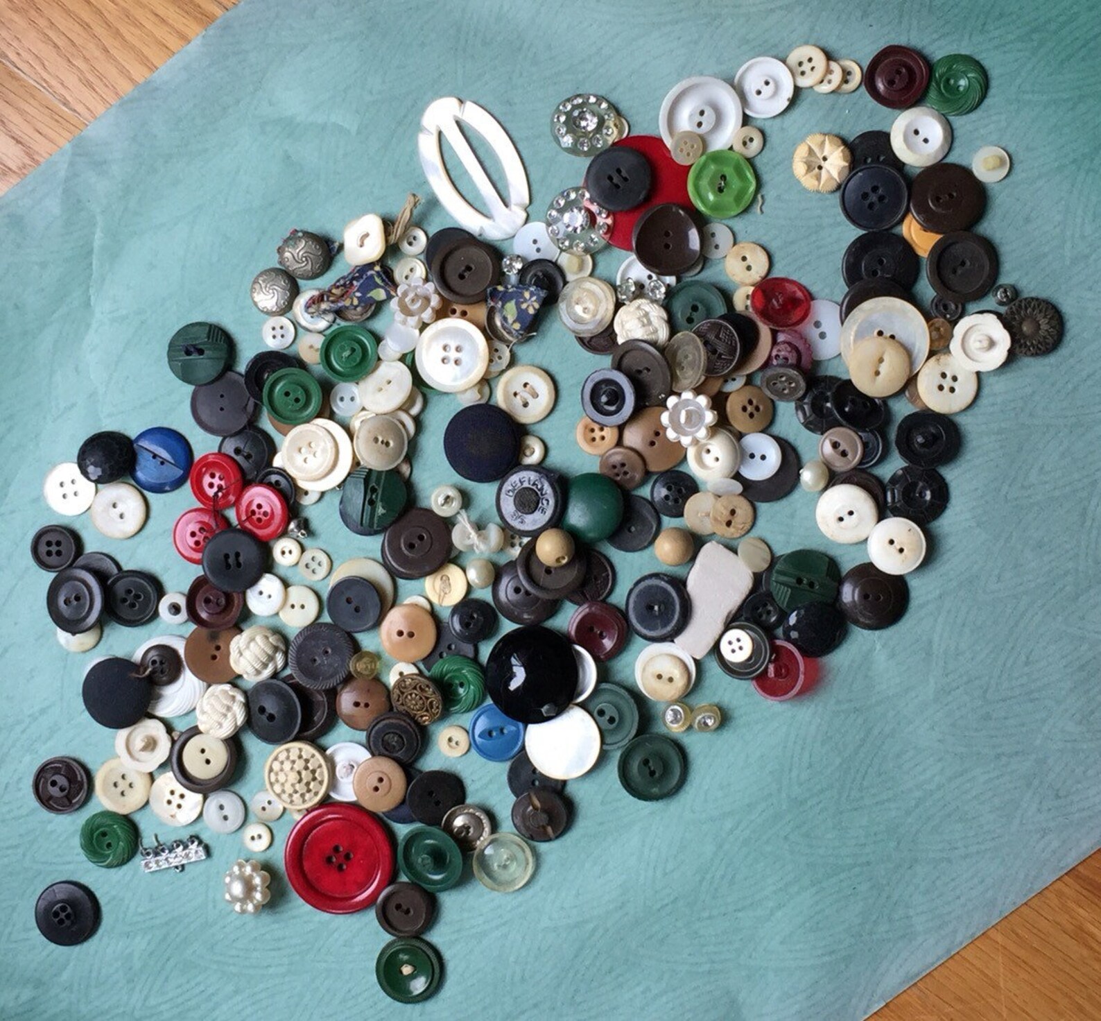 Grandmas Vintage Buttons 15oz - Etsy