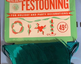 Festoon Fringe by WALBEAD IOP Make Your Own Eyelash Tree!  3 Yards Green Curved Fringe