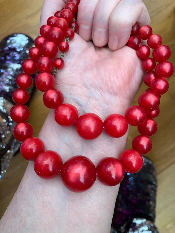 Vintage Cranberry Moonglo Lucite Graduated Double… - image 1
