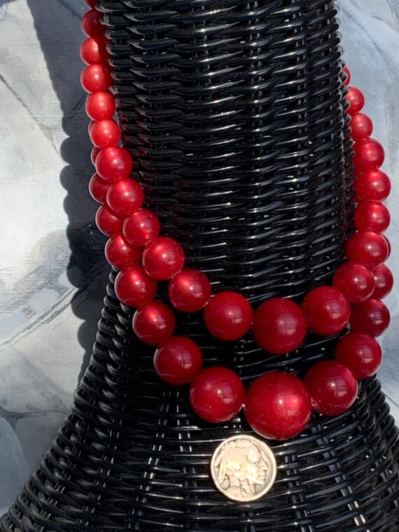 Vintage Cranberry Moonglo Lucite Graduated Double… - image 3