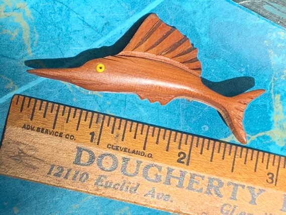 Wooden Sailfish Brooch 50’s Hand Carved - image 3