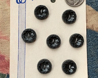 Vintage EXQUISITE Carded Black Texturized Edge Buttons 7 count 1/2”