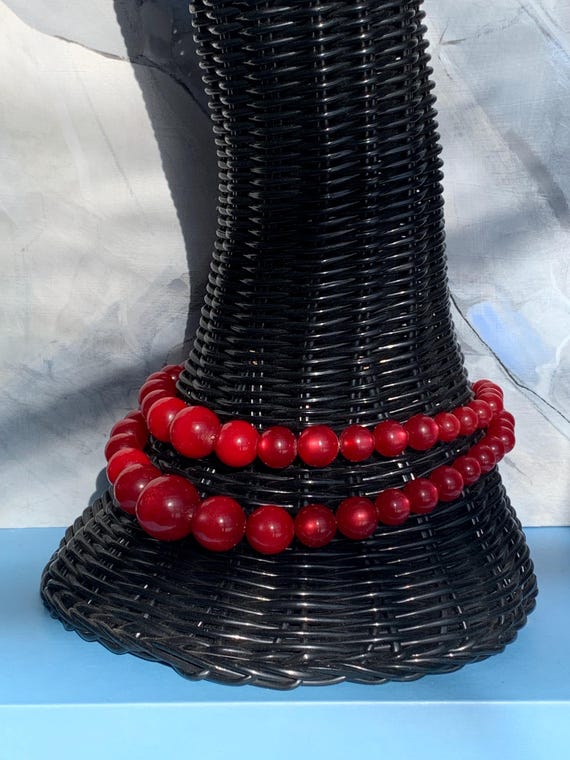 Vintage Cranberry Moonglo Lucite Graduated Double… - image 4