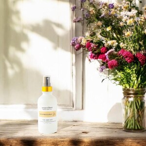 Room and Fine Linen Mist Scented with Jasmine & Honeysuckle Beautiful Spring Room Spray for Upscale Interiors Elegant Floral Fragrance