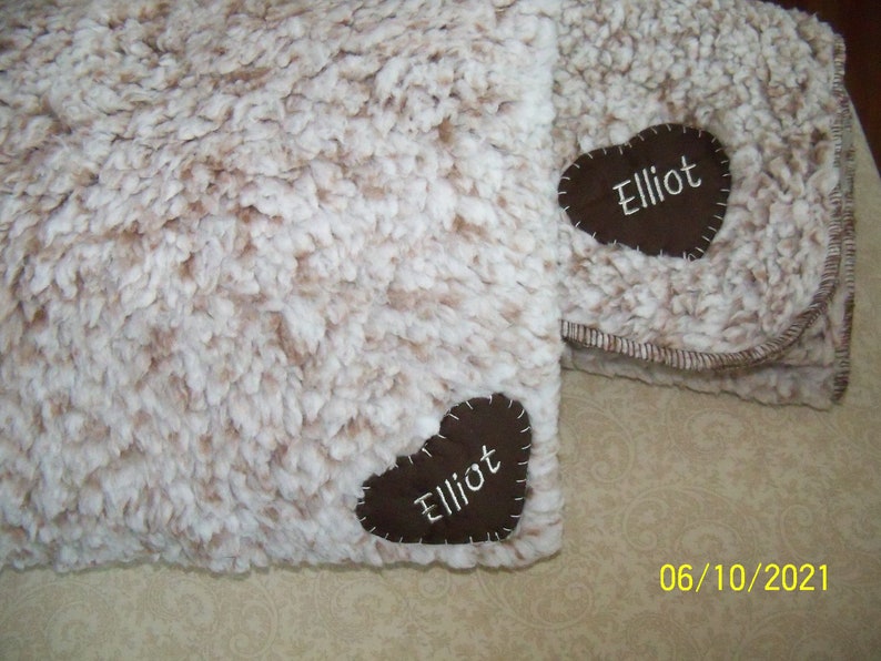 Personalized BLACK/GRAY SHERPA Pet Blanket with Free Embroidery, Pet Gift, Sherpa Blanket, Cat /Dog Blanket image 3