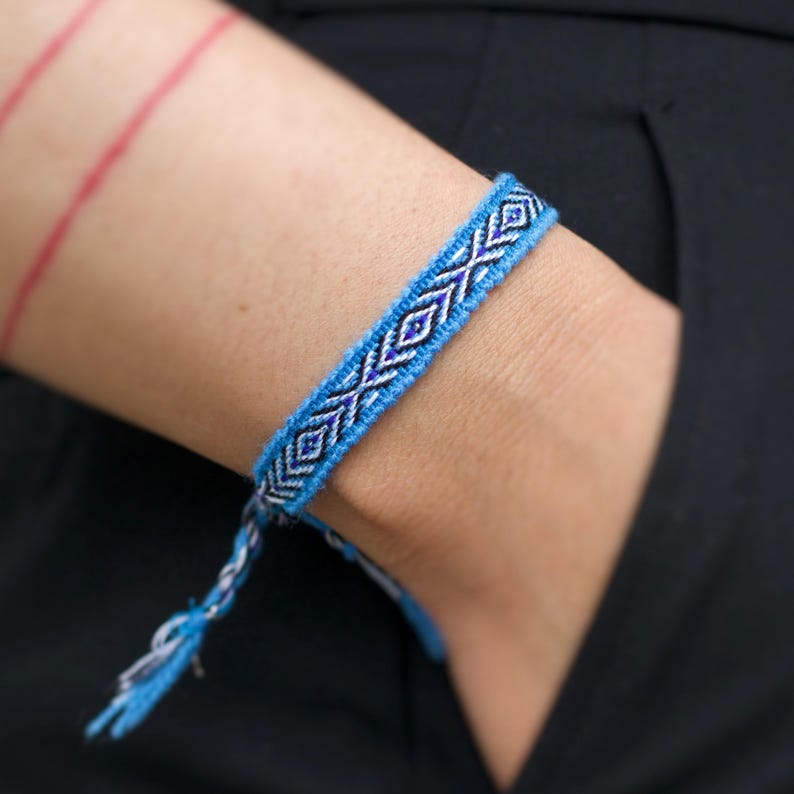 Woven Handmade Boho Slim Bracelet, Woven Textile, Friendship Bracelet, Stacking, Anklet, Boho Jewelry, Handwoven Textile Bracelet 画像 2