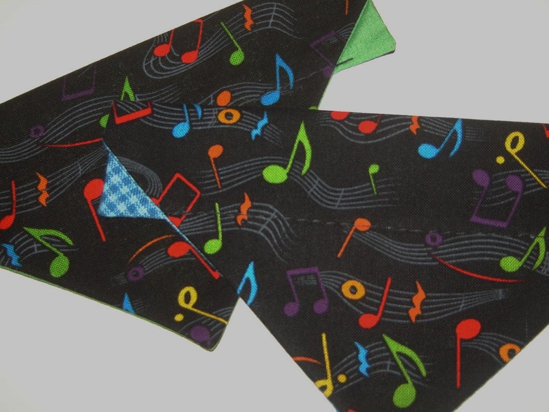 CLEARANCE PRICED Music Notes on Black Dog Scarf Over the Collar Dog Bandana