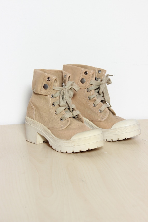 Chunky Canvas Lace Up Boots 8