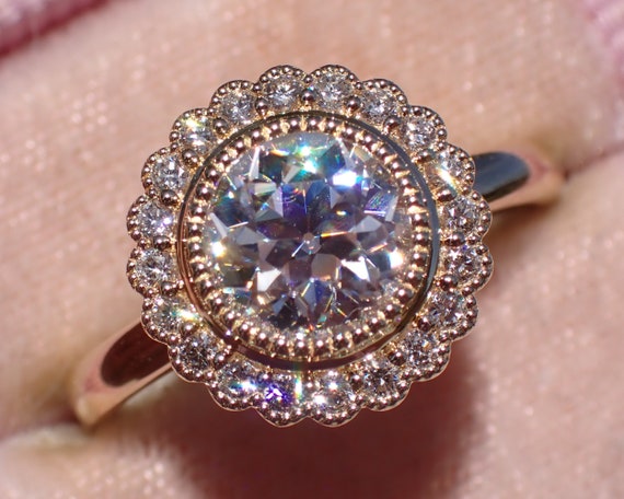 Old European Cut Classique Moissanite in Gold Daisy Diamond Halo