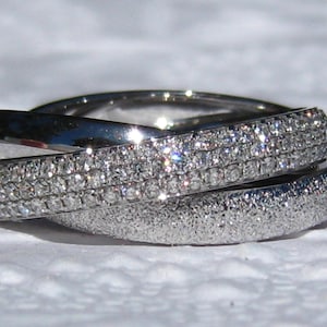 Personalized Rolling Ring with Diamonds or Moissanites, Interlocking Triple Band, Trinity Ring, Anniversary Ring