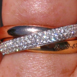Personalized Tri-Color Rolling Ring with Diamonds or Moissanites, Trinity Ring, Anniversary Ring
