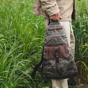 Unisexe Gris Toile Cirée Sling Bag Cuir