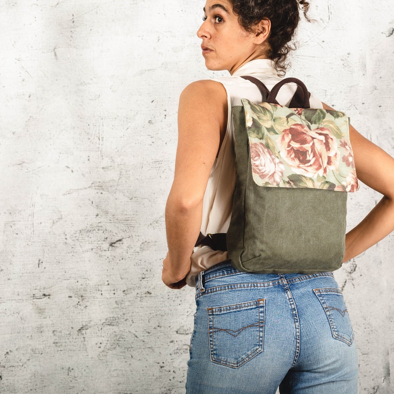 Zaino Laptop Donna Shrrie In Pelle Vegana, 15.6 Pollici, Borsa Da Lavoro E Viaggio, 11 Tasche, Leggero (0.88 Kg), Design Elegante, Impermeabile, Regalo Per Laurea E Compleanno