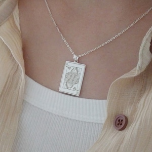 Collana con carta da gioco Regina di Cuori, collana con qualsiasi carta da gioco, collana con carta da poker personalizzata, collana con ciondolo da gioco d'azzardo, collana con seme di carte