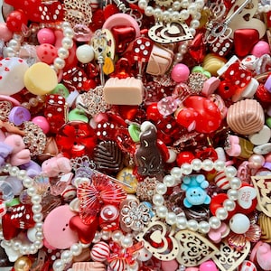 Mystery Trinket Scoop // Cupid’s Confetti