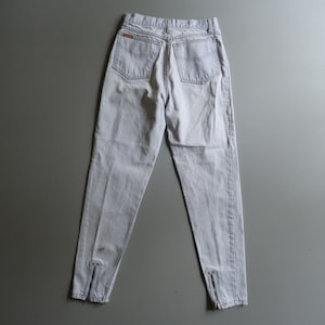 Vintage Jordache Jeans Light Wash Mom High Waist Zipper Ankles Tapered Measure 25&quot;