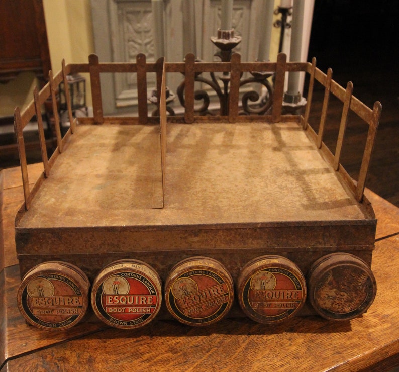shoe polish stand