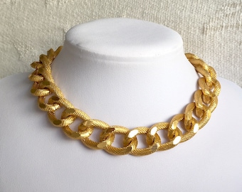 Trendy wide gold choker vintage gold curb necklace Gold chunky choker extra large curb link necklace Napier chunk gold 1980s gold necklace