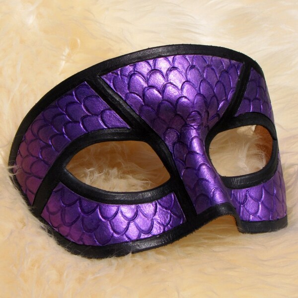 Leather Warrior Mask in Purple Dragon Skin