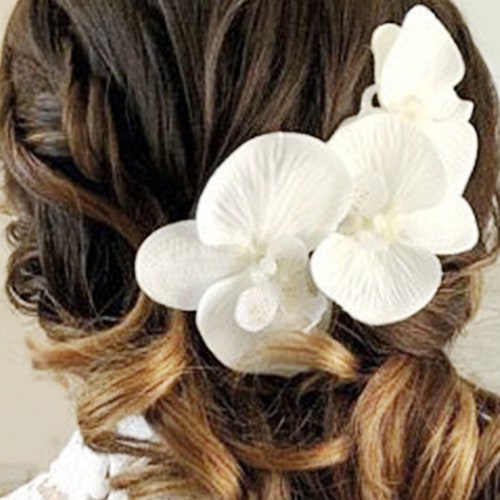 White Flower Hair Clip Rustic Floral Wedding Headpiece Etsy