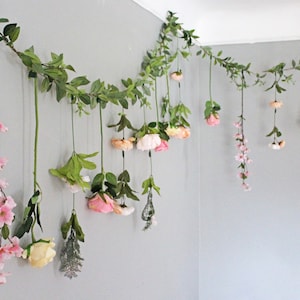 Flower Garland Backdrop, Hanging Flower Backdrop, Flower Garland Wedding, Spring Flower Garland, Hanging Flower Garland, Wildflower Wedding